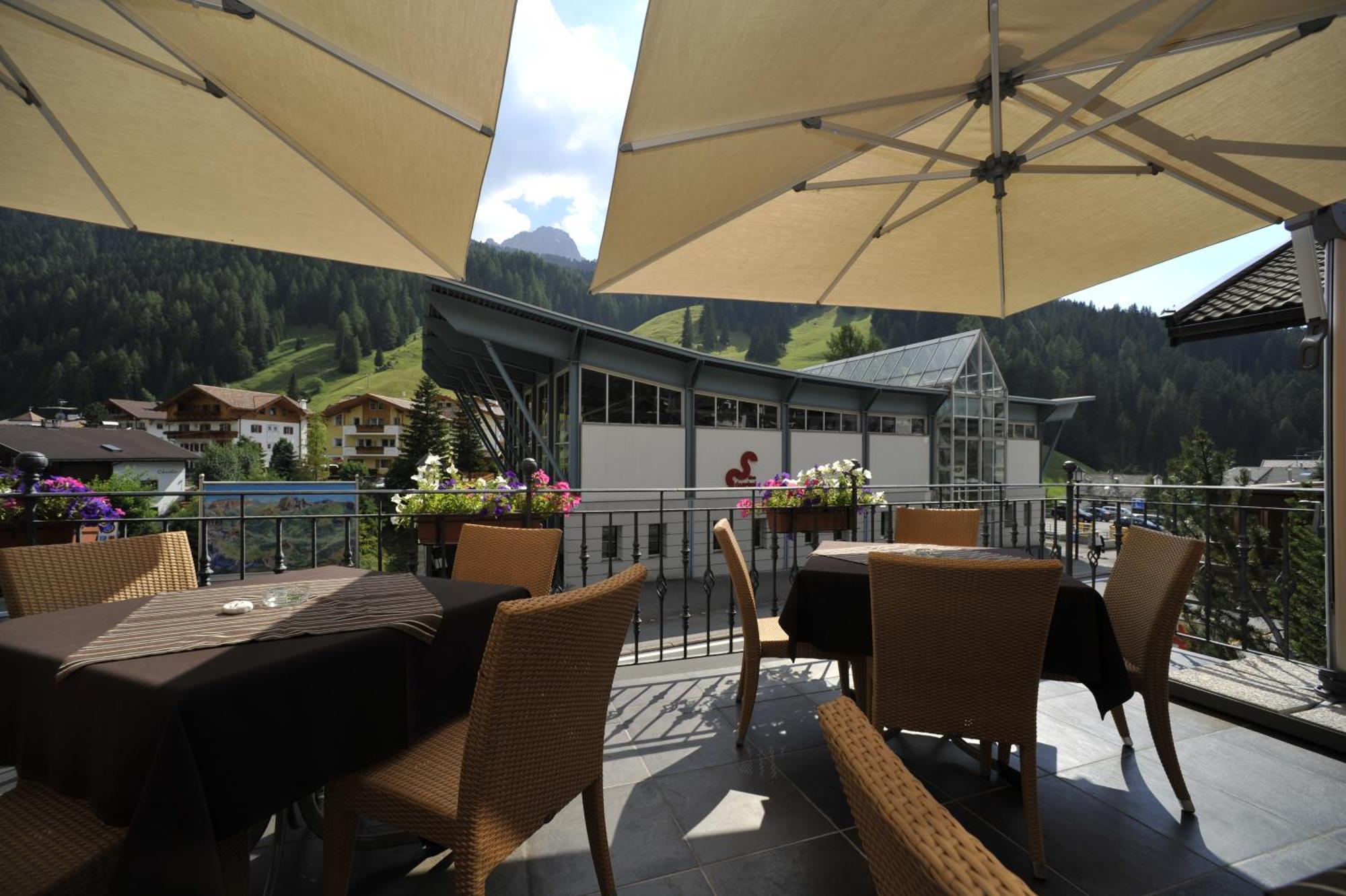 Hotel Europa Dolomites Selva di Val Gardena Kültér fotó