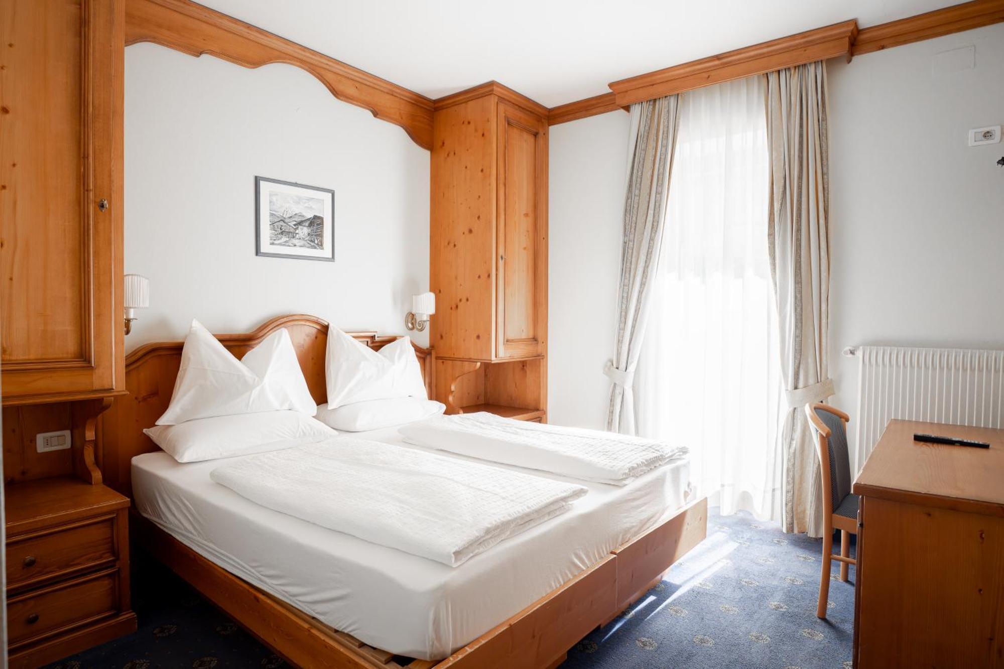 Hotel Europa Dolomites Selva di Val Gardena Kültér fotó